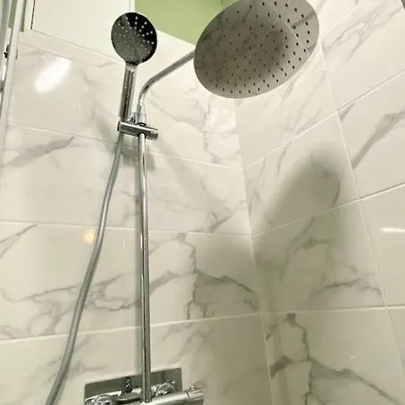 Lovers * Centre-ville * Tv-hd *